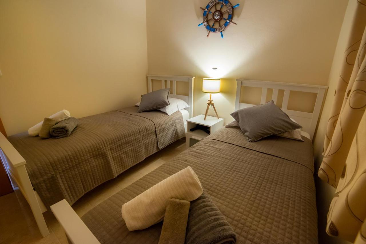 Captains View Apartments Plati  Ngoại thất bức ảnh